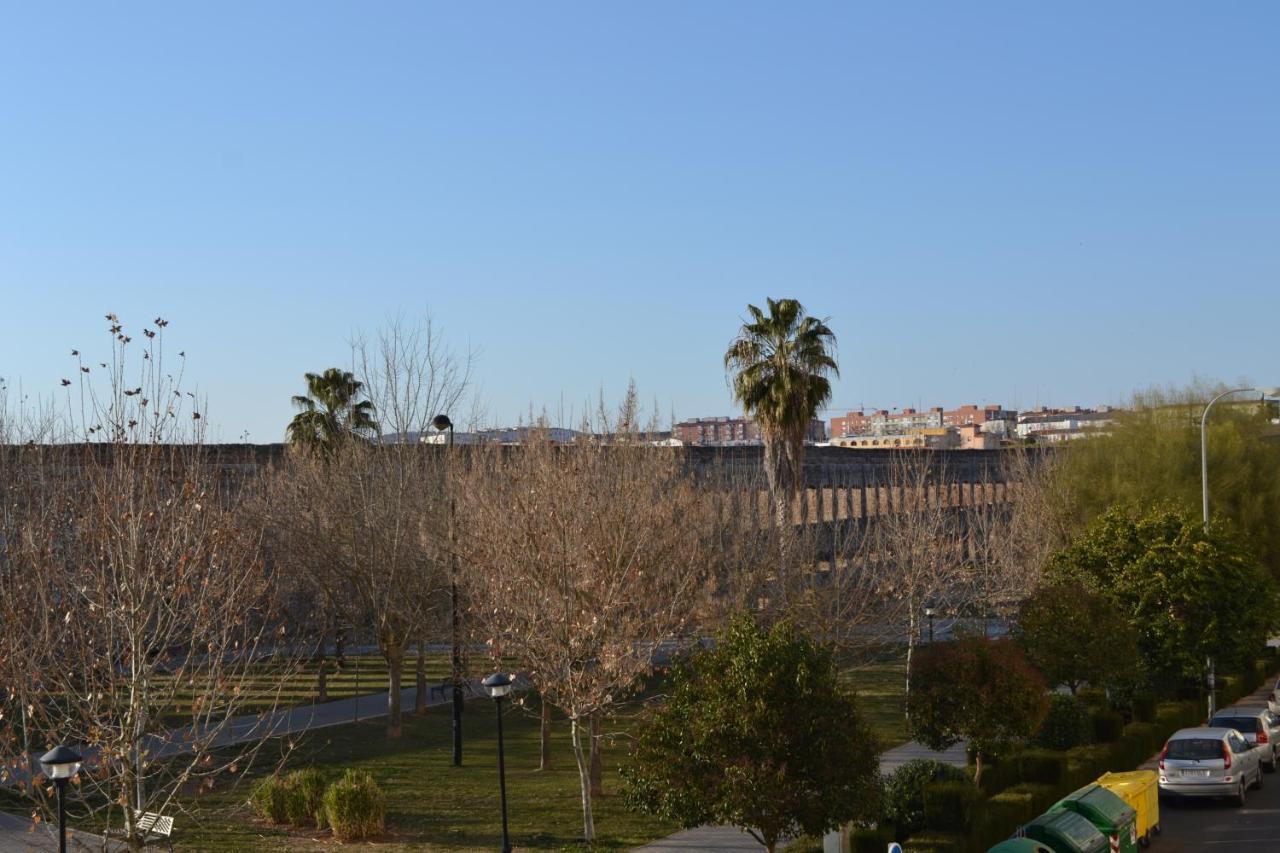 Apartamento Acueducto, Tres Dormitorios Y Parking Gratis Mérida Extérieur photo
